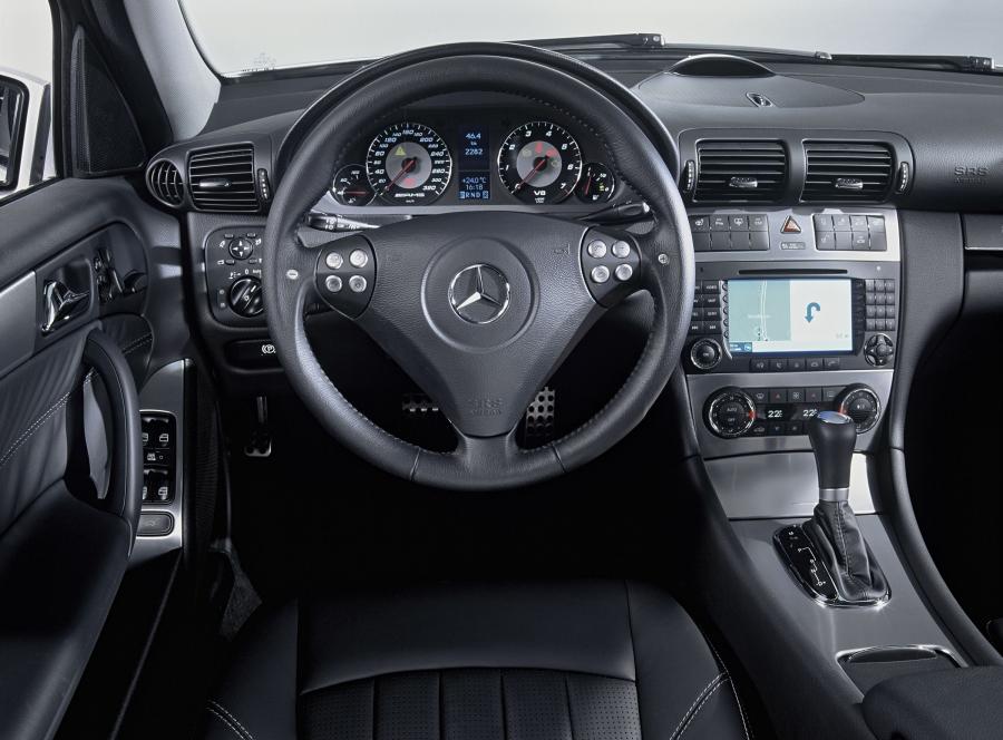  Mercedes-Benz C-Class Sportcoupe 2002 года  (фото 10 из 44)